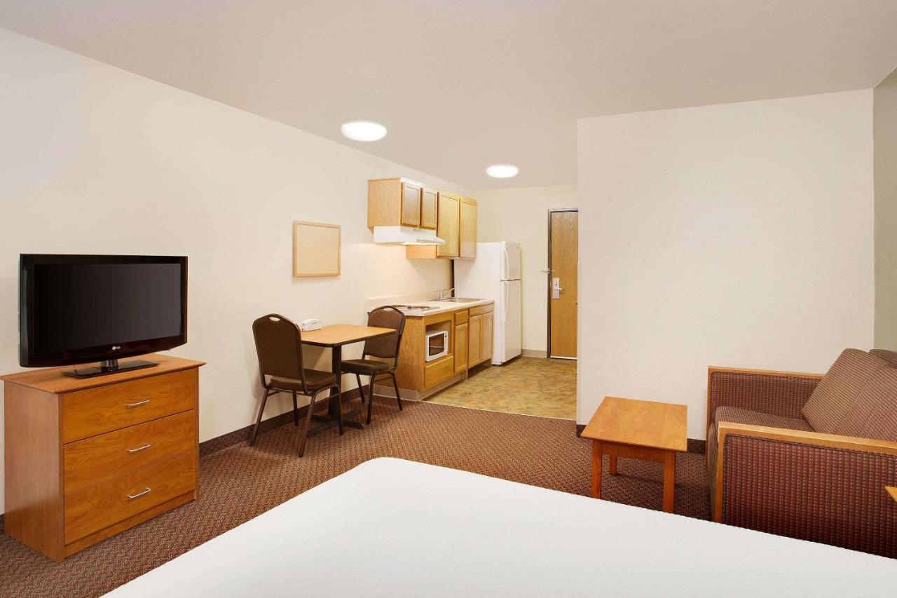 Woodspring Suites Chesapeake-Norfolk South Exterior photo
