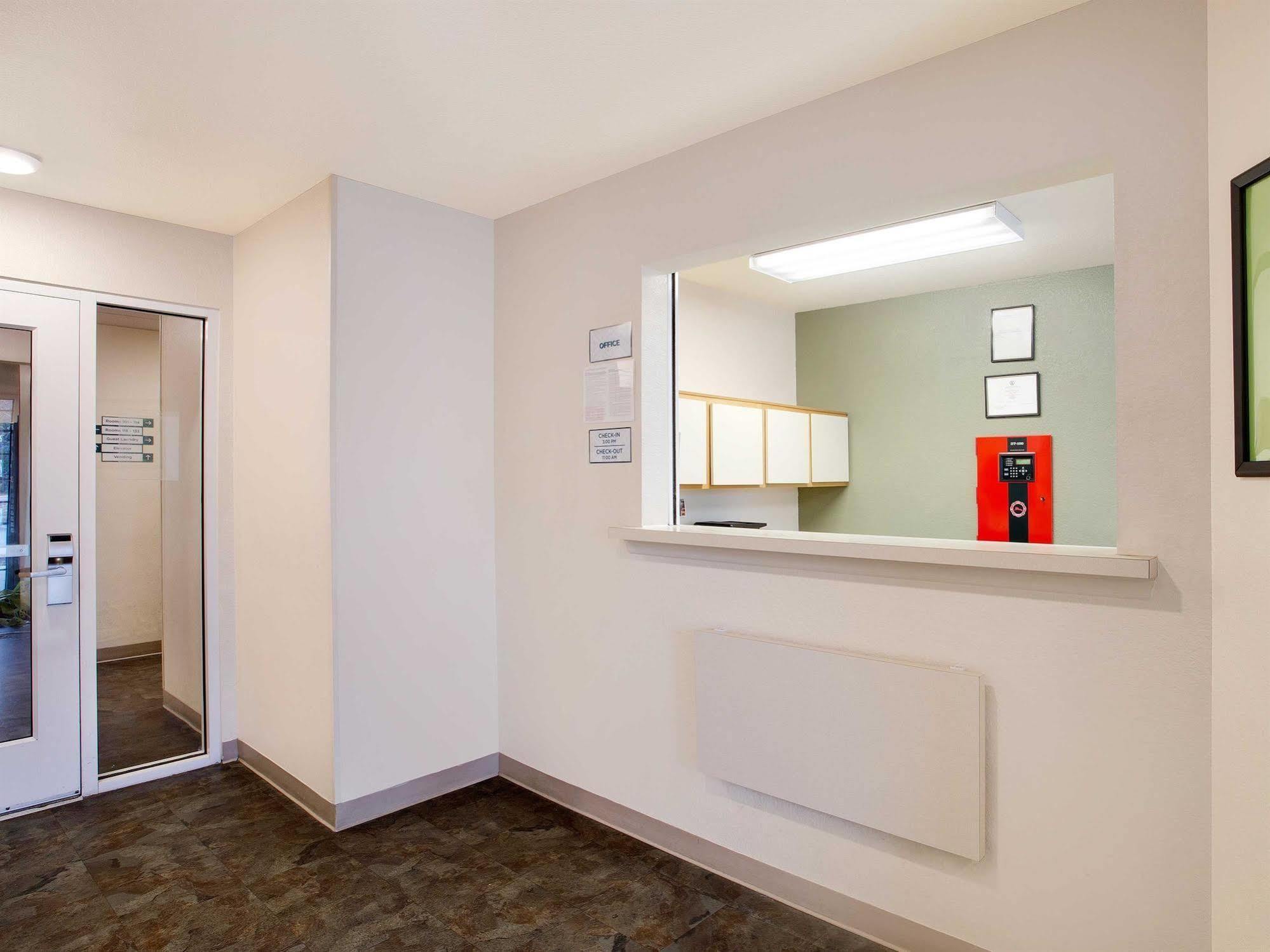 Woodspring Suites Chesapeake-Norfolk South Exterior photo