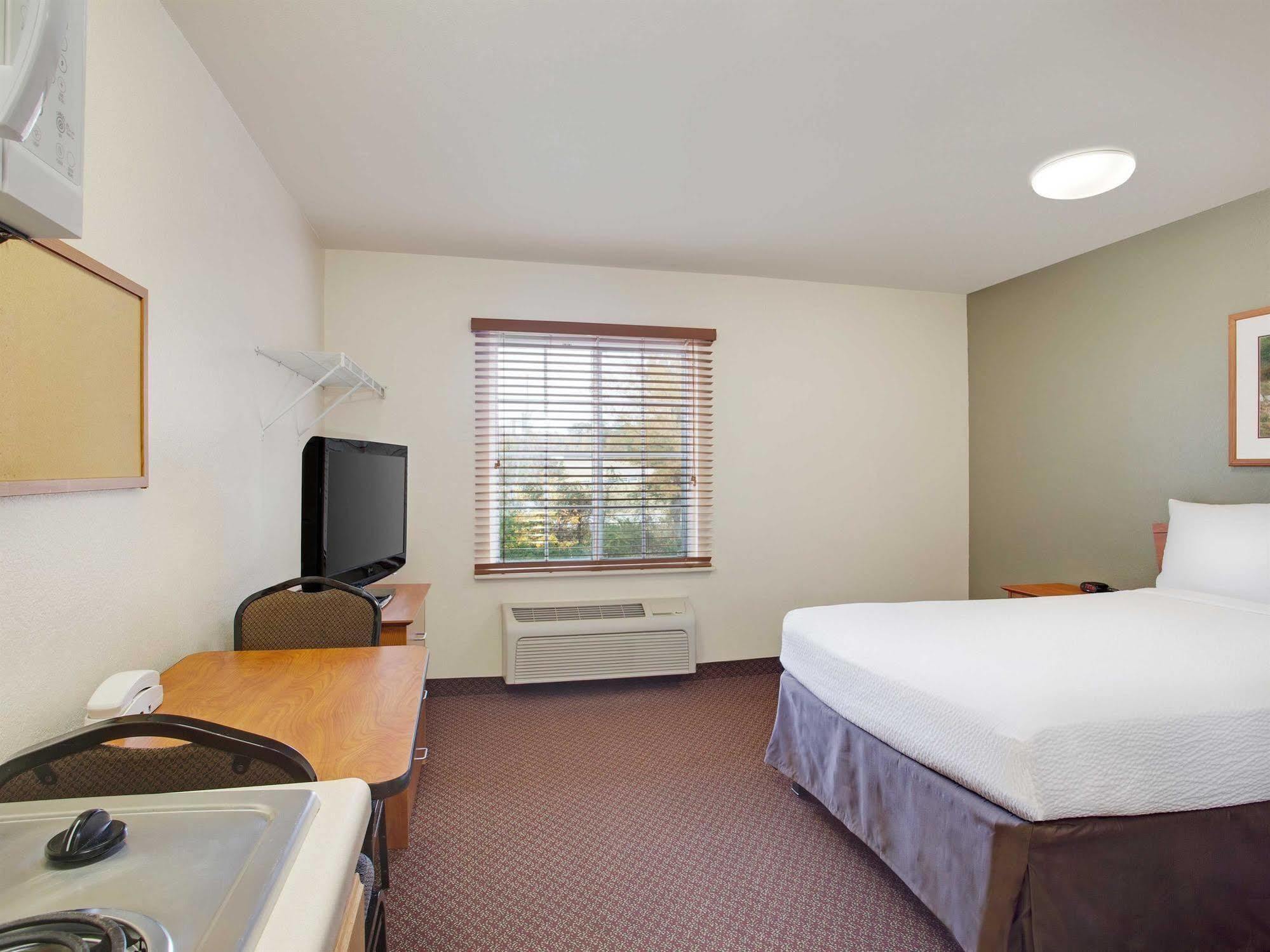 Woodspring Suites Chesapeake-Norfolk South Exterior photo